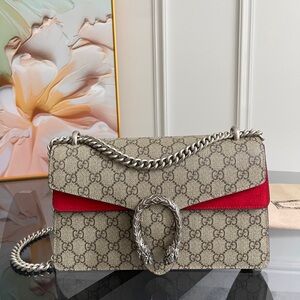 Gucci Beige GG Supreme Canvas Shoulder Bag with Red Accent and Silver Chain